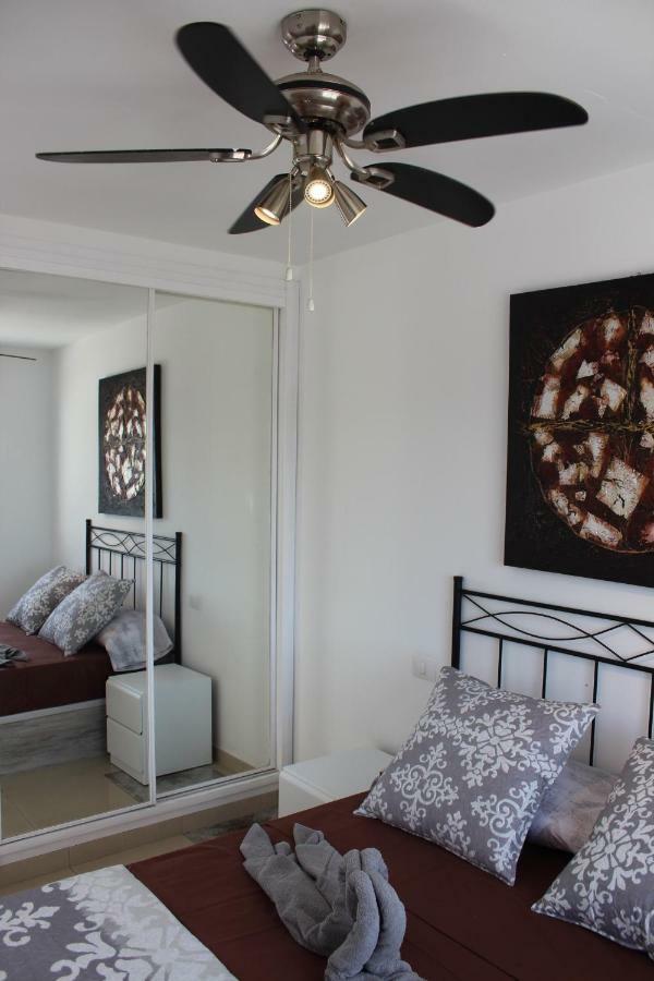 Casa Romantica De Balcon De อามาโดเรส ภายนอก รูปภาพ